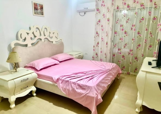 Villa de luxe avec piscine privée - Bien immobilier à {"id":3,"country_id":219,"name":"BEN AROUS","slug":"ben-arous"} - Agence Immobilière immo\'in